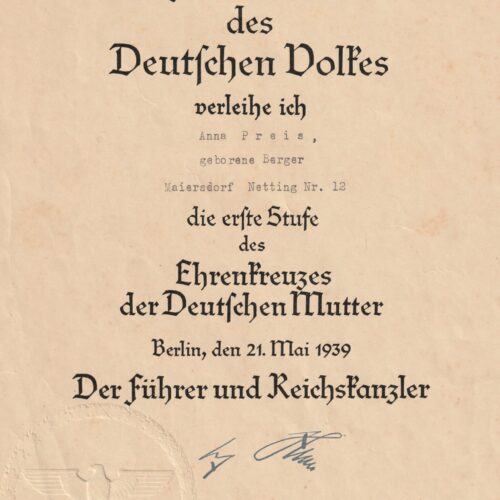 (Citation Urkunde) Die erste Stufe des Ehrenkreuzes der deutschen Mutter MutterkreuzMotherscross (1939)