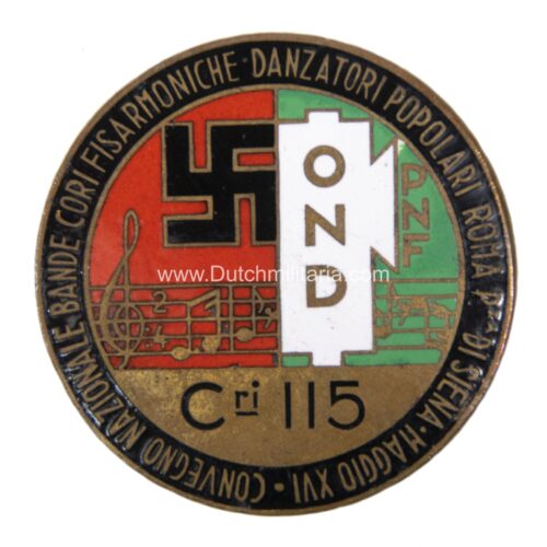 (Italy) Convegno Nazionale Bande Cori Fisarmoniche Danzatori Popolari - Roma Pza. di Sienna - Maggio XVI badge (1937)