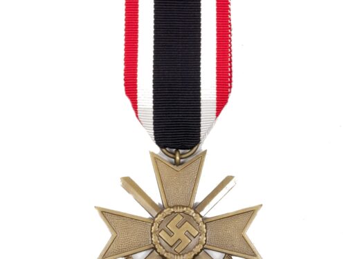 Kriegsverdienstkreuz (KVK) mit Schwerter / War Merit Cross with swords