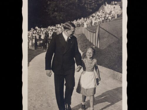 (Postcard) Hitler - Aus der Besuchermenge in Obersalzberg