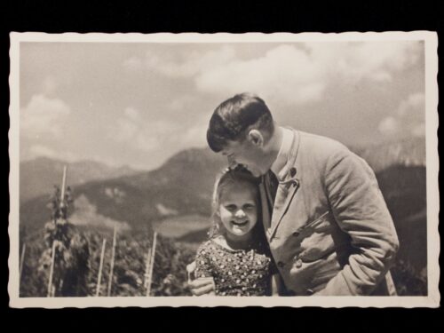 (Postcard) Hitler - Der Führer mit der Jugend