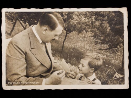 (Postcard) Hitler - Der kleine Autogrammjäger