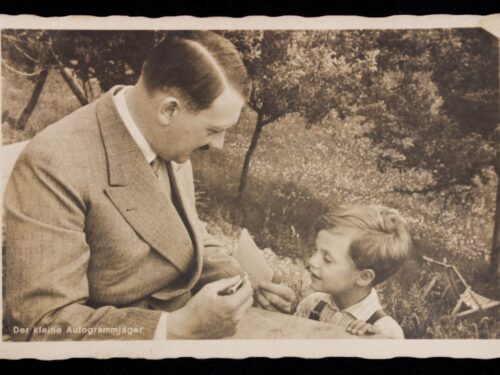 (Postcard) Hitler - Der kleine Autogrammjäger