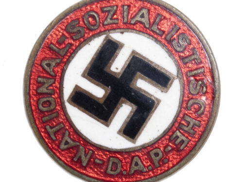 Small NSDAP memberbadge (17 millimeter) full maker Hoffstätter - Bonn