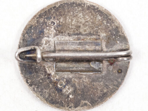 Small NSDAP memberbadge (18 millimeter)