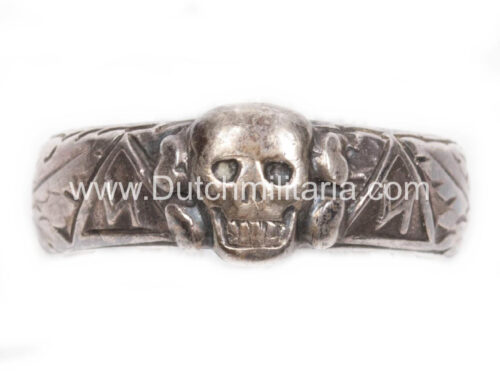 SS Totenkopfring / Ehrenring - rare