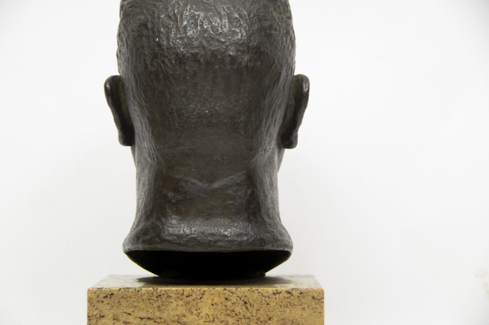 Hindenburg bronze bust (by artist Friedrich Bagdons) (1927) - Image 17