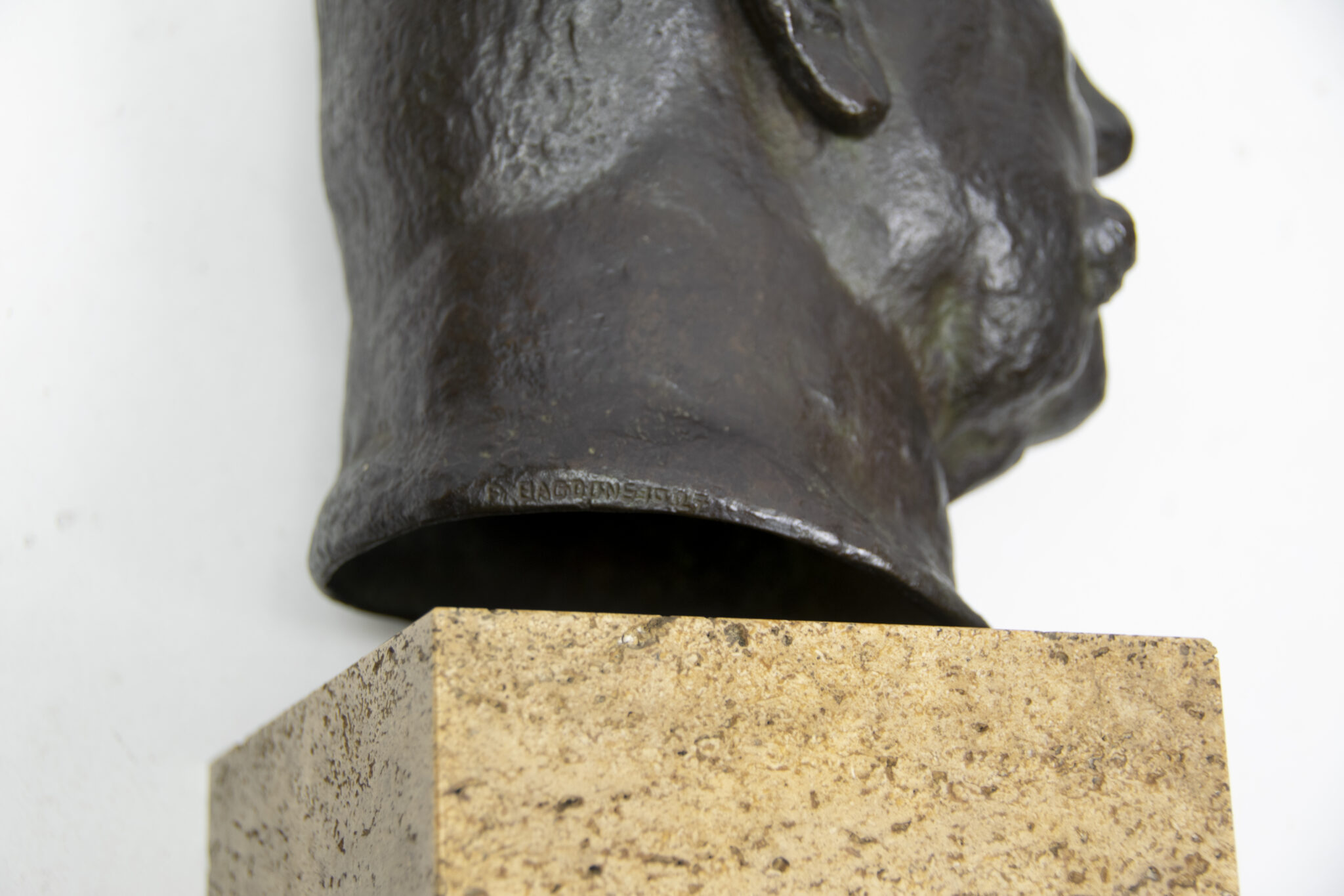 Hindenburg bronze bust (by artist Friedrich Bagdons) (1927) - Image 26