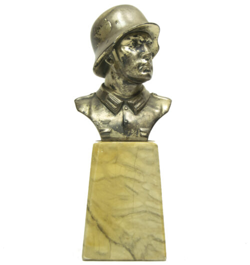 Wehrmacht (heer) Soldier bust on marble base