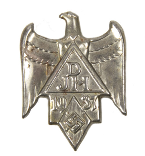 Hitlerjugend (HJ) Deutsche Jugend Herbergen (DJH) 1937 abzeichen. in good codnition.