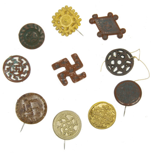 Deutsche Kulturvölker complete series 10 badges ancient German sunwheel swastika designs
