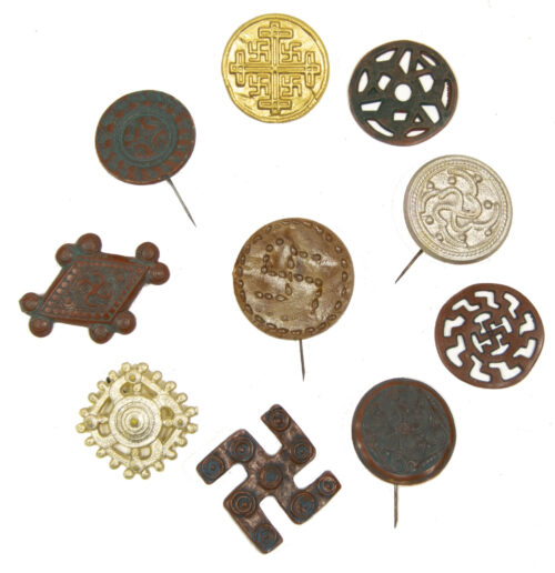 Deutsche Kulturvölker complete series 10 badges ancient German sunwheel swastika designs