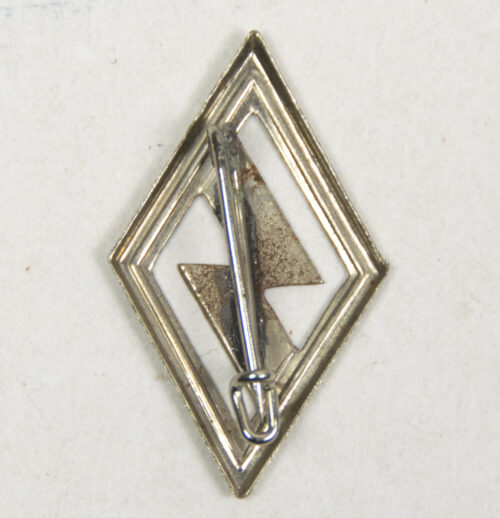 Hitlerjugend (HJ) / Deutsches Jungvolk (DJ) Cap Badge