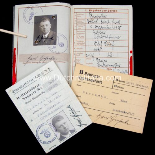 SS-Unterführer Ausweis SS Beitrags-Quittungskarte grouping with Wehrpass etc