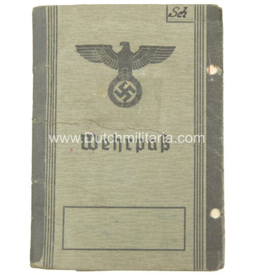 Wehrpass wih passphoto (1940)
