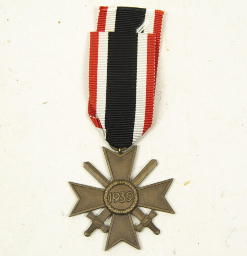 Kriegsverdienstkreuz mit Schwerter (KVK) War Merit Cross with Swords (MM “54 Gottlieb & Wagner from idar-Oberstein)