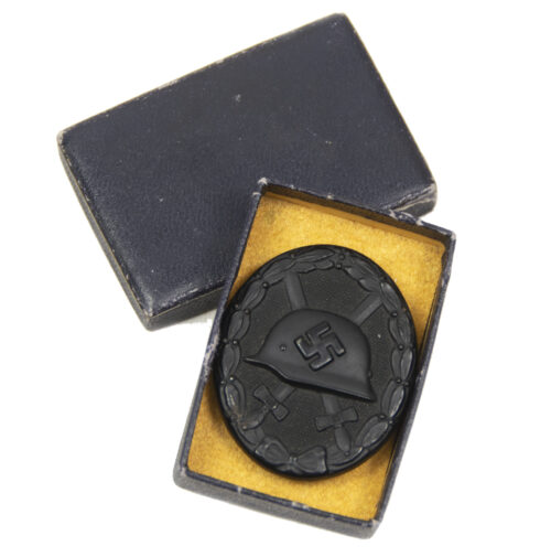 Verwundetenabzeichen Schwarz Woundbadge black + case (MM 65 Klein & Quenzer)