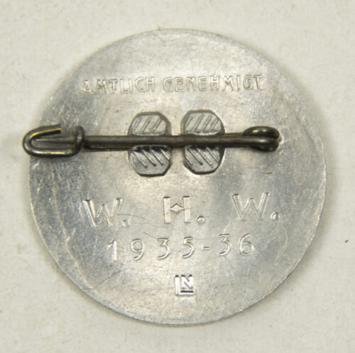 Hitler abzeichen Amtlich Genehmigt W.H.W. 1935-1936
