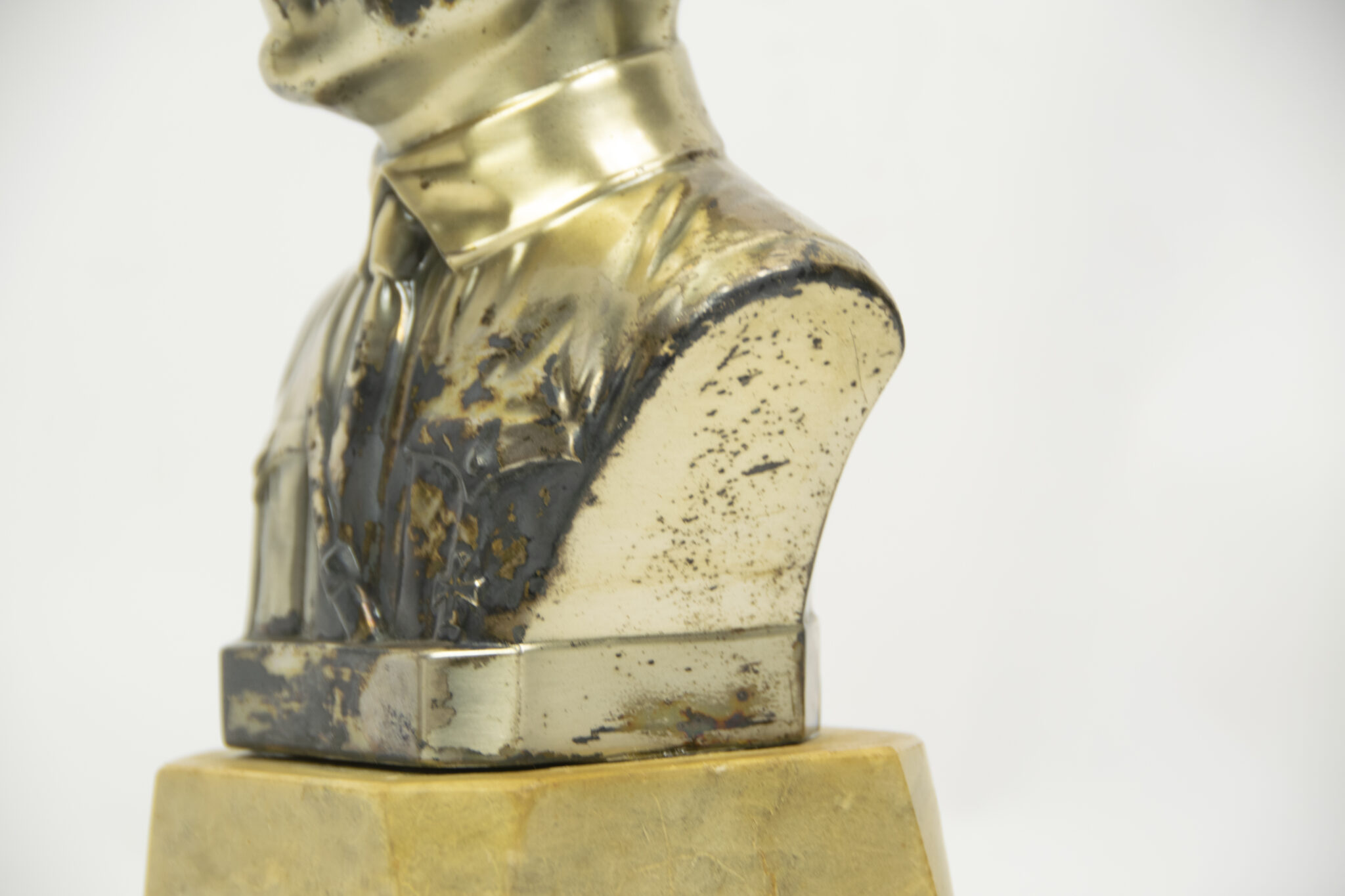 Hitler silver colored bust on marble base - Image 10