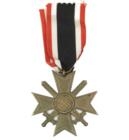 Kriegsverdienstkreuz (KVK) mit Schwerter War Merit Cross with swords