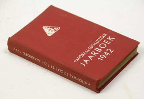 (NSB) Nationaal-Socialistisch Jaarboek 1942 (including the Distinctieven)