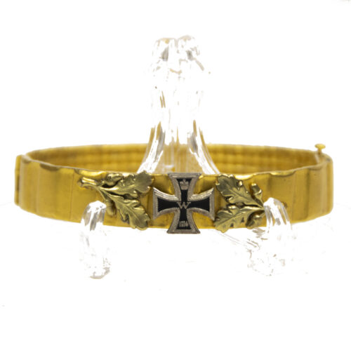 The stamp is the factory mark of the German company Kollmar & Jourdan AG. Founded in 1885 in Pforzheim, this was a gigantic jewelry brand known for the production of watch chains, bracelets, and jewelry. They specialized primarily in gilded silver, gold-plated, and gold-filled jewelry.