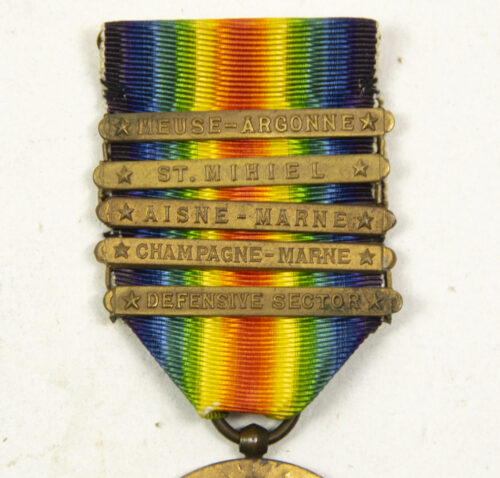 WWI U.S. Army Victory Medal with 5 claps Meuse-Argonne, St. Mihiel, Aisne-Marne, Champagne-Marne, Defensive sector