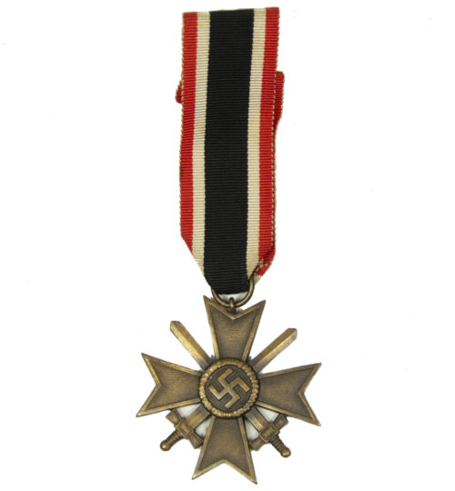 Kriegsverdienstkreuz (KVK) mit Schwerter War Merit Cross with swords