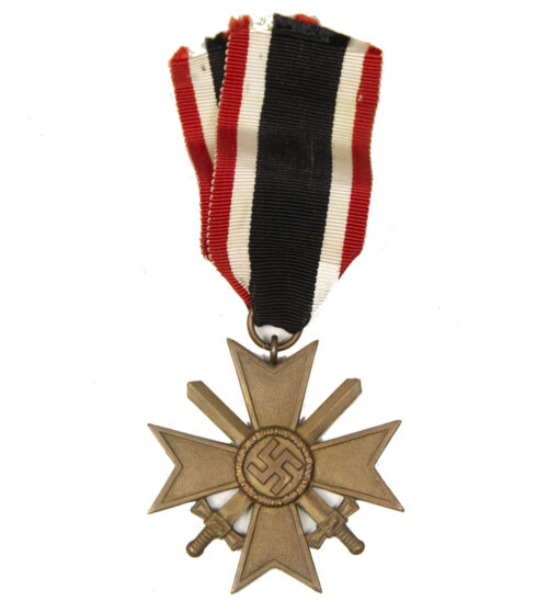 Kriegsverdienstkreuz (KVK) mit Schwerter War Merit Cross with swords