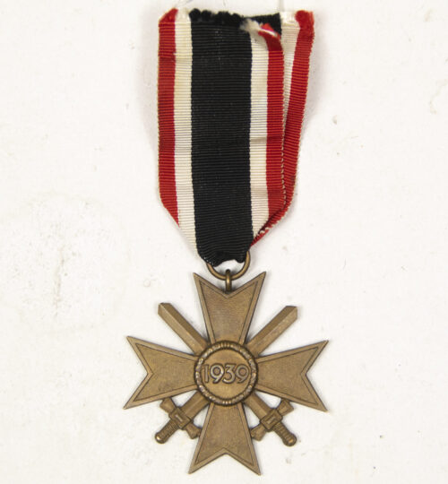 Kriegsverdienstkreuz (KVK) mit Schwerter War Merit Cross with swords