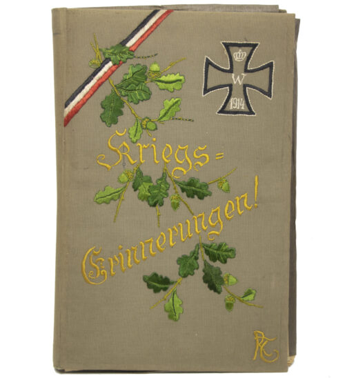 Large size WWI German photoalbum with ± 90 photo's and 60 newspapers