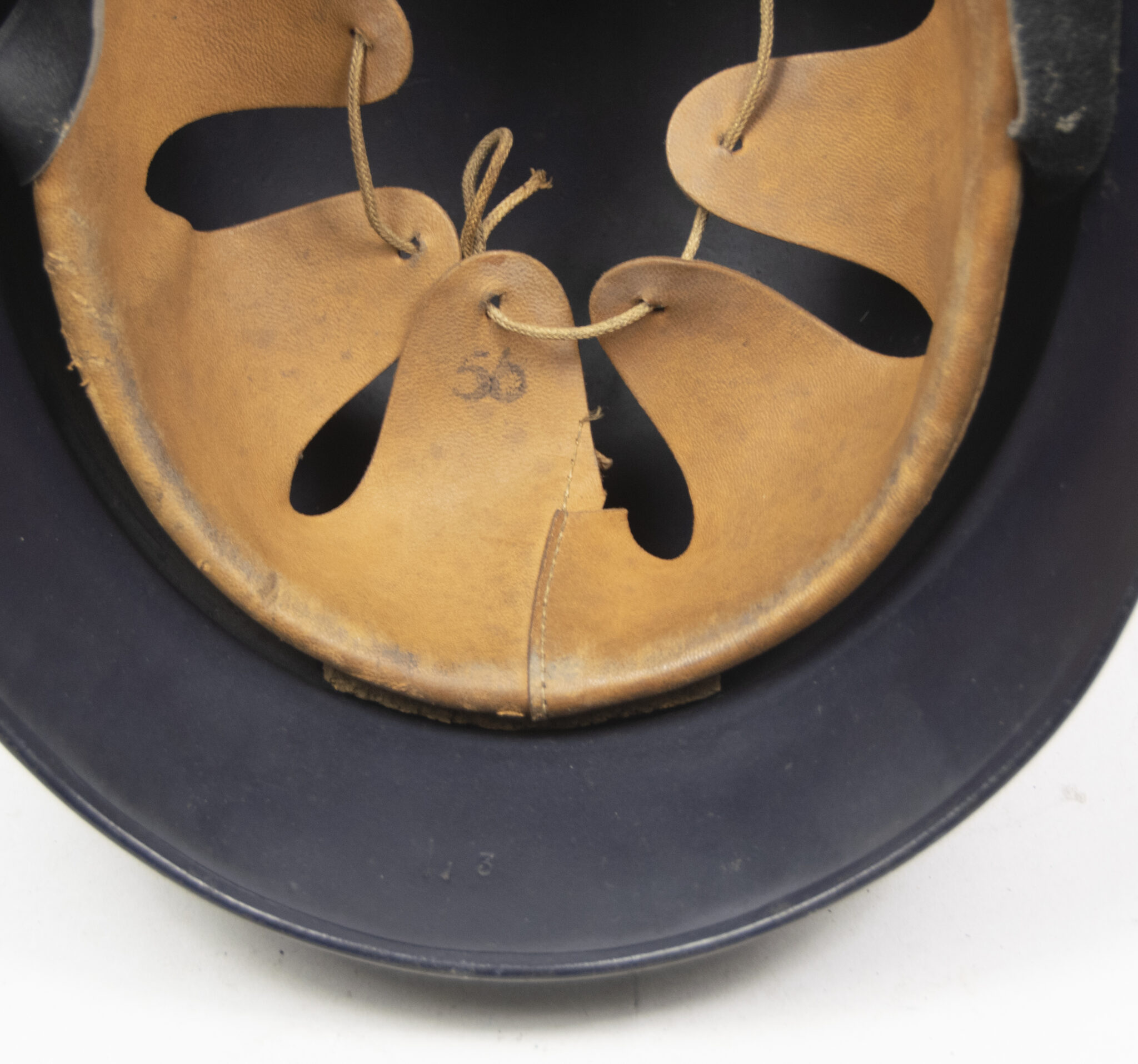Reichsluftschutzbund (RLB) M40 Beaded Luftschutz Helmet - Image 17