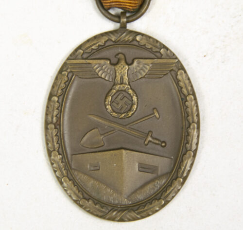 Westwall Schutzwall medal