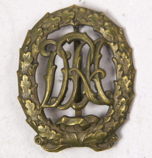 Deutsches Reichsabzeichen für Leibesübungen in bronze (DRA) (maker Wernstein)