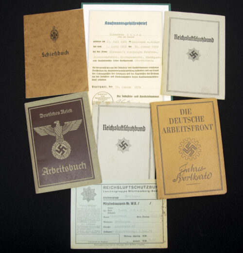 Grouping with NSKOV pass + Reichsluftschutzbund passes + Deutsche Arbeitsfront + Arbeitsbuch + Kaufmannsgehilfenbrief