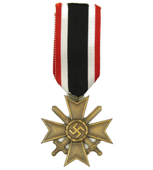 Kriegsverdienstkreuz (KVK) mit Schwerter War Merit Cross with swords