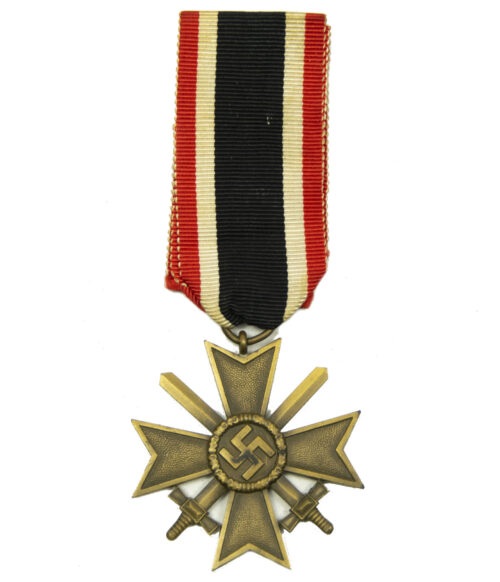 Kriegsverdienstkreuz (KVK) mit Schwerter War Merit Cross with swords
