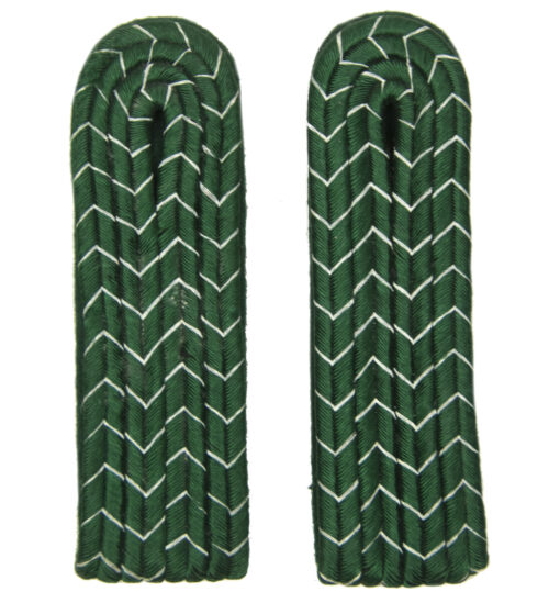 Reichsfinanzverwaltung Zollgrenzschutz pair of Zollgrenzangestellter shoulderboards