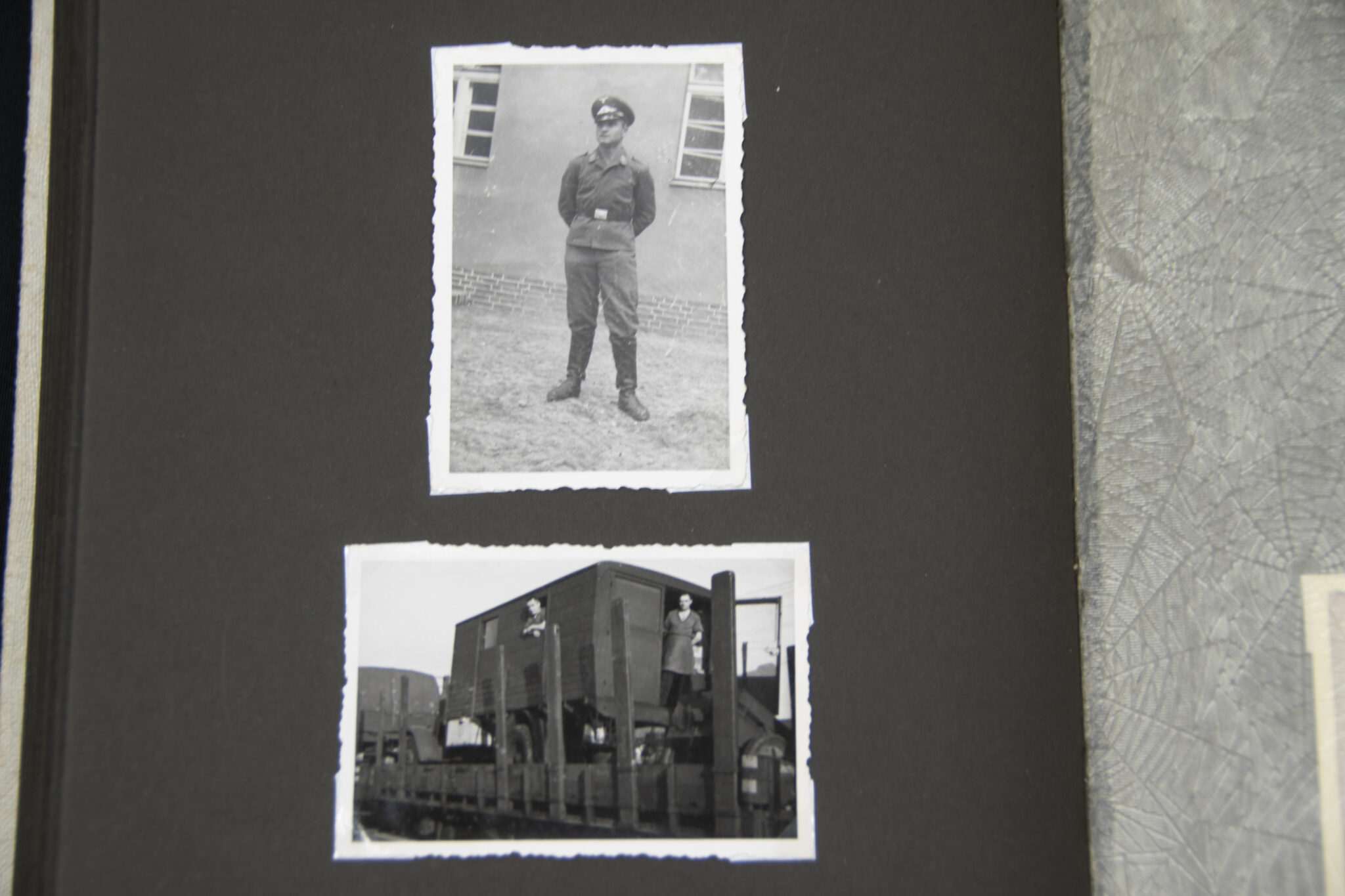 Deutsche Rote Kreuz (DRK) photoalbum with a collection of german postcards + photos + WHW tags, etc - Image 192