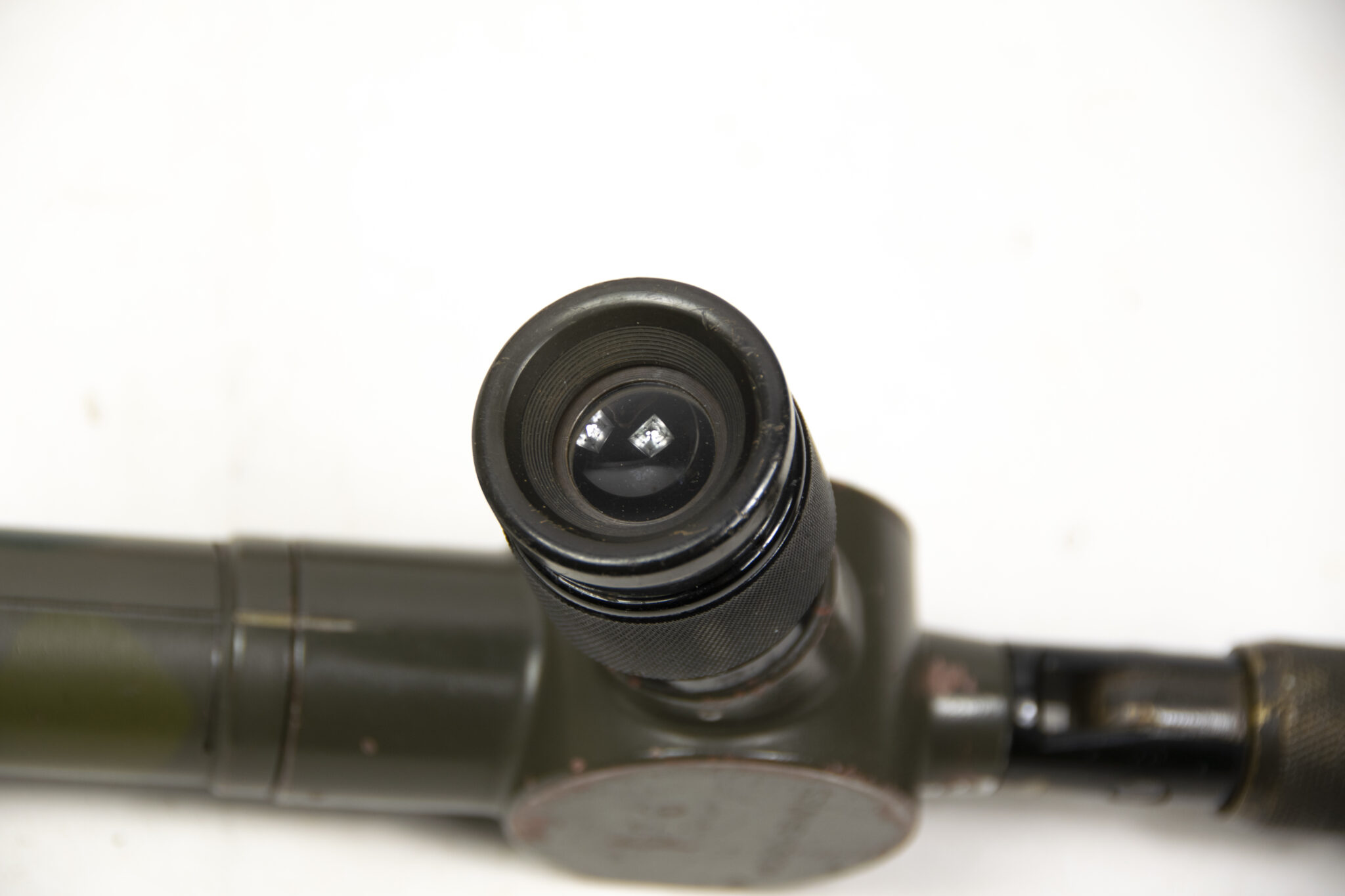 French camouflaged trench periscope complete with leather case - Image 25
