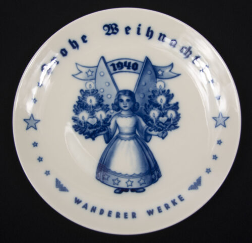 An absolutely beautifull plate in hand.