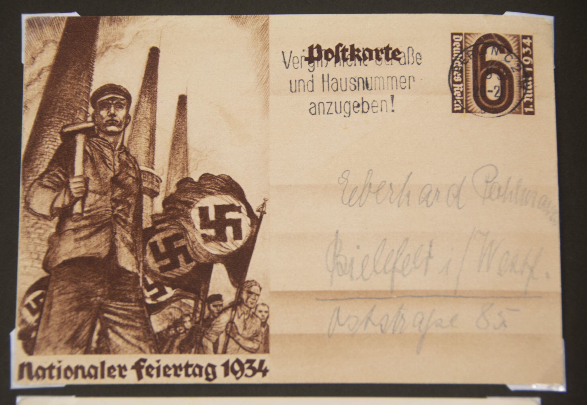 Deutsche Rote Kreuz (DRK) photoalbum with a collection of german postcards + photos + WHW tags, etc - Image 186