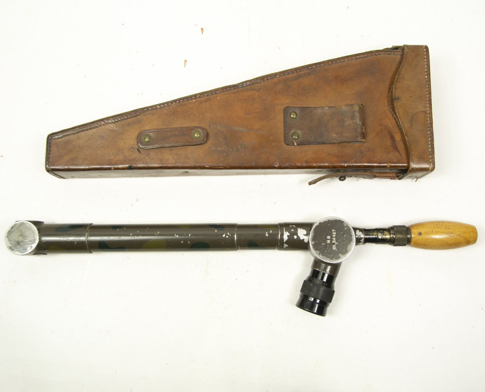French camouflaged trench periscope complete with leather case - Image 9