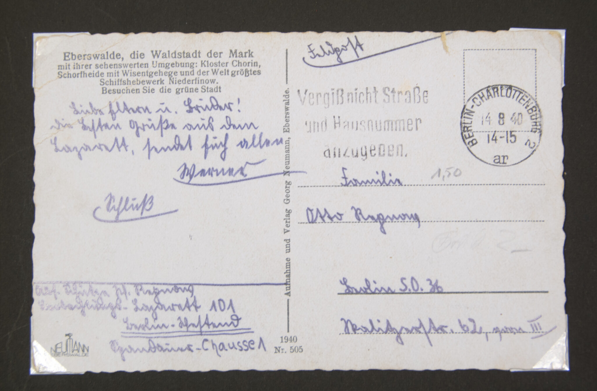Deutsche Rote Kreuz (DRK) photoalbum with a collection of german postcards + photos + WHW tags, etc - Image 79