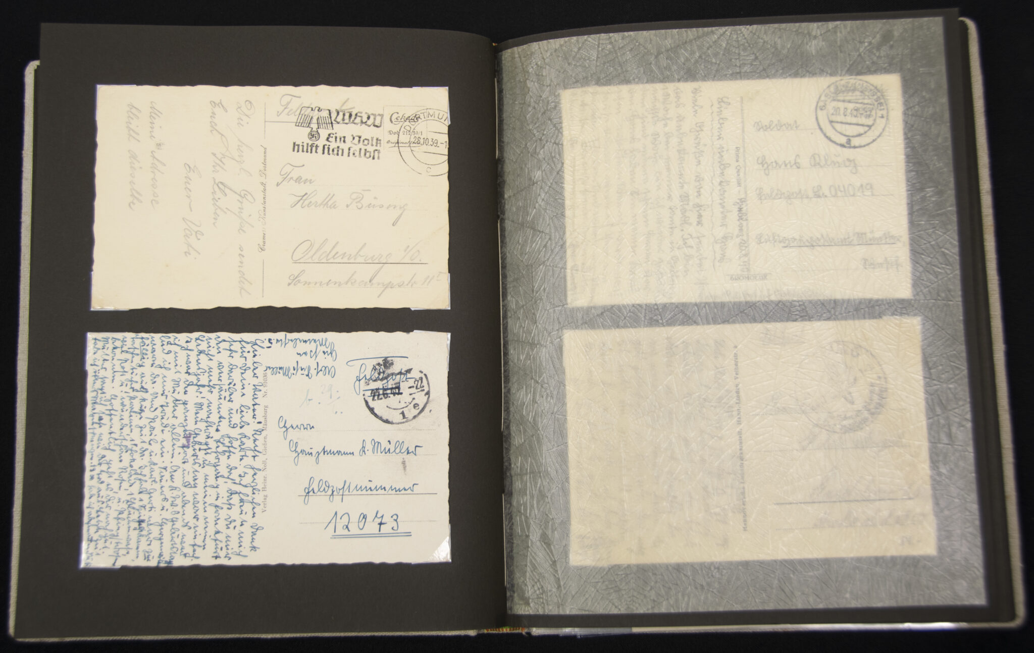 Deutsche Rote Kreuz (DRK) photoalbum with a collection of german postcards + photos + WHW tags, etc - Image 111