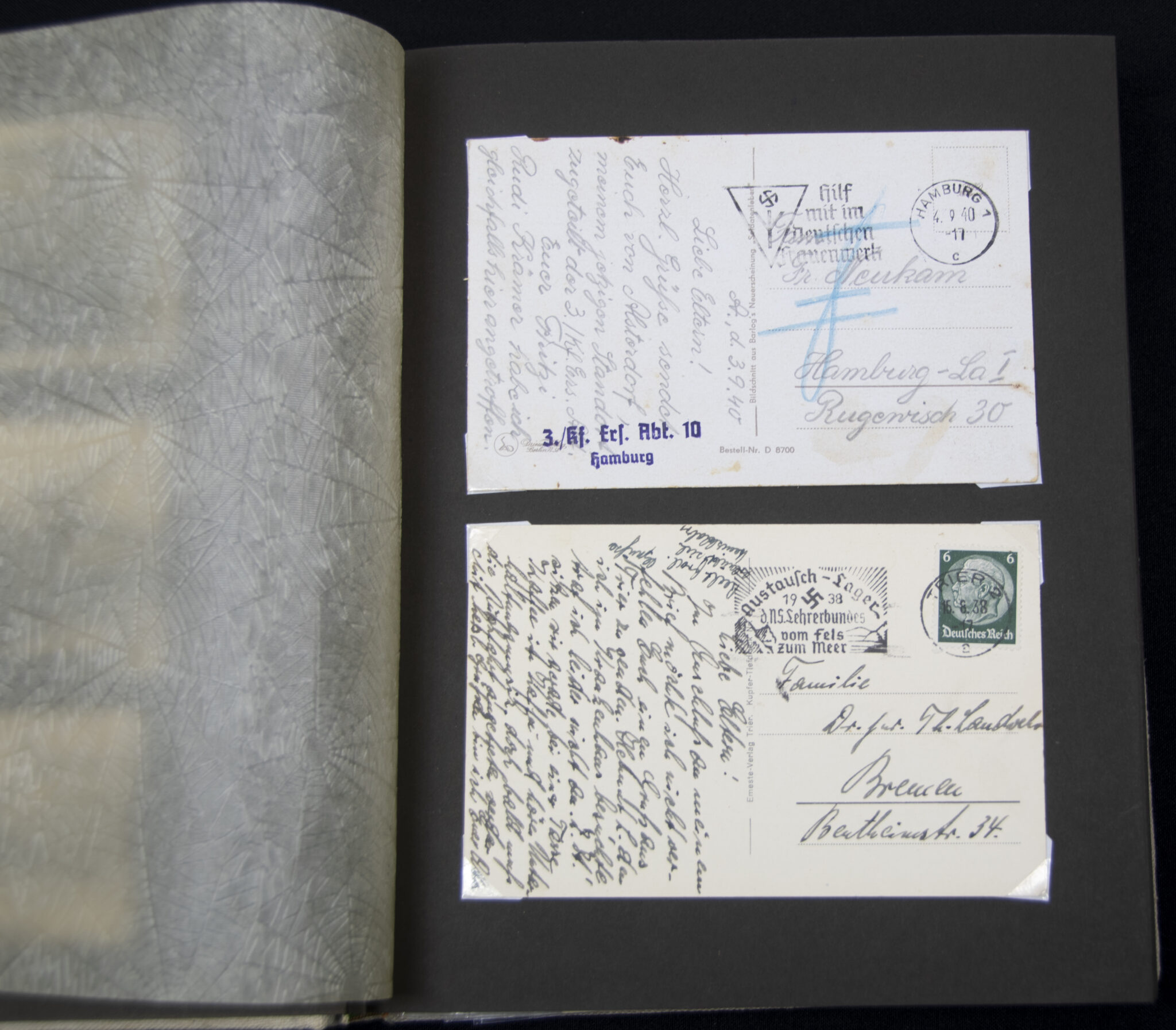 Deutsche Rote Kreuz (DRK) photoalbum with a collection of german postcards + photos + WHW tags, etc - Image 32