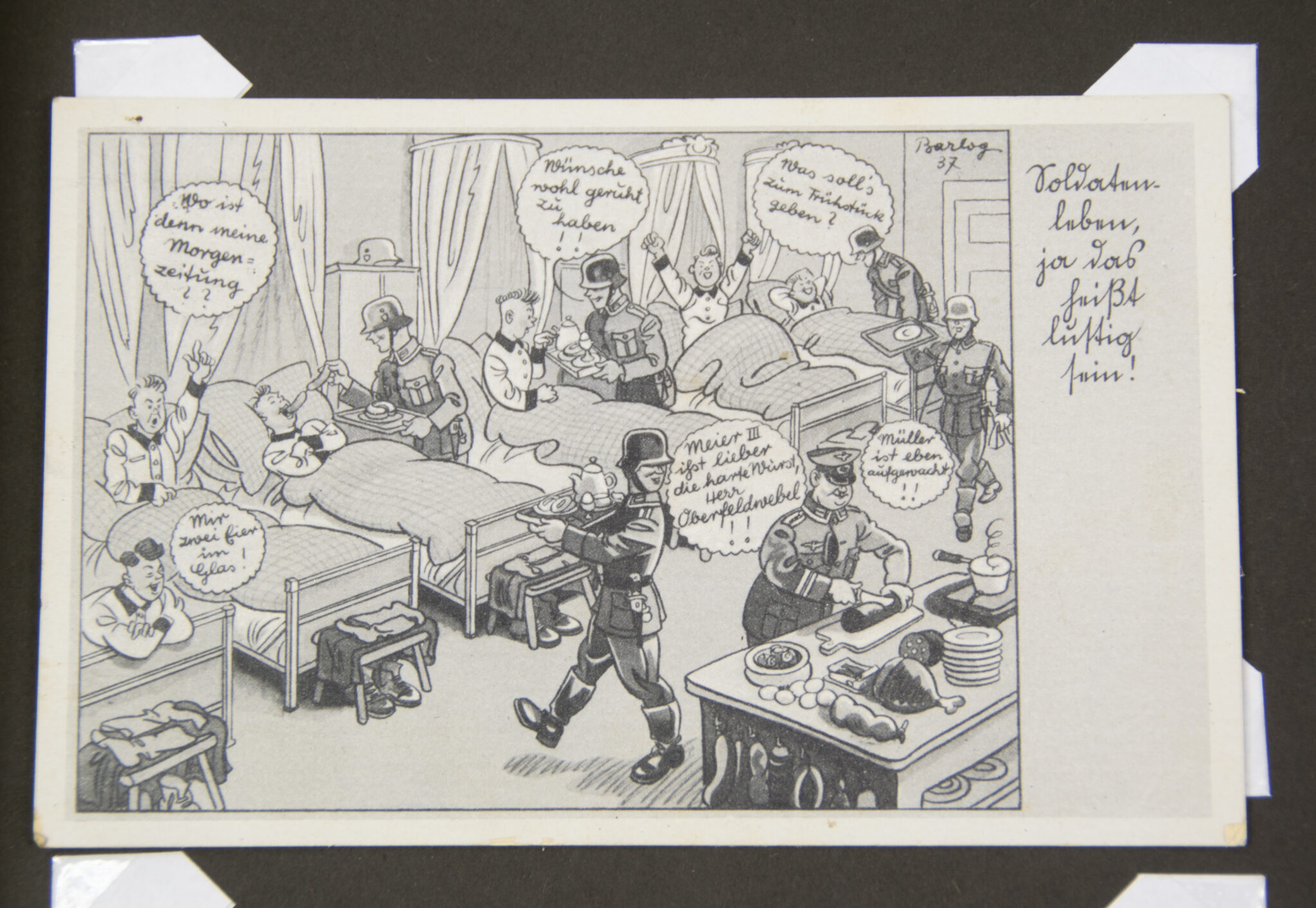 Deutsche Rote Kreuz (DRK) photoalbum with a collection of german postcards + photos + WHW tags, etc - Image 35