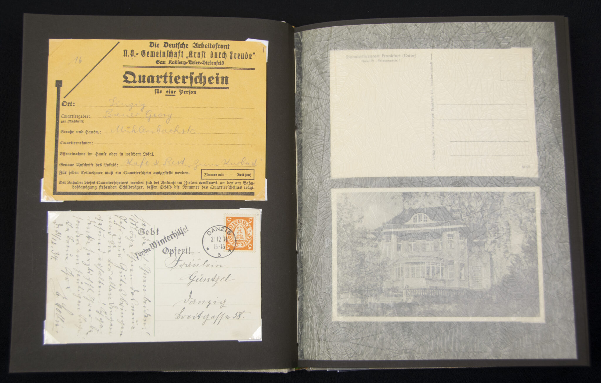 Deutsche Rote Kreuz (DRK) photoalbum with a collection of german postcards + photos + WHW tags, etc - Image 37