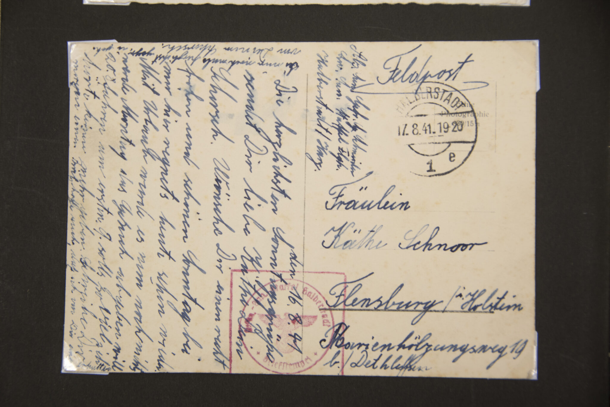 Deutsche Rote Kreuz (DRK) photoalbum with a collection of german postcards + photos + WHW tags, etc - Image 7