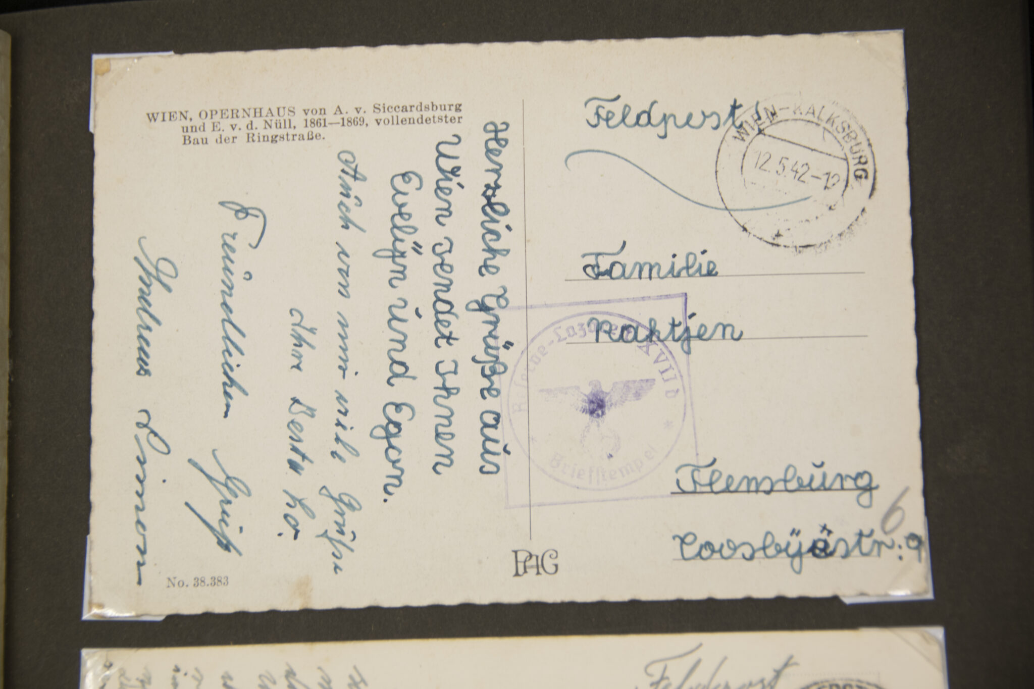 Deutsche Rote Kreuz (DRK) photoalbum with a collection of german postcards + photos + WHW tags, etc - Image 10